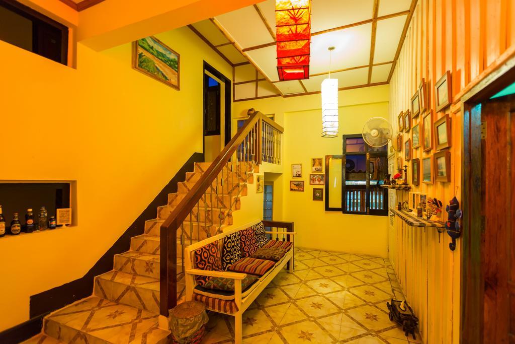 Viradesa Guesthouse Luang Prabang Exteriör bild