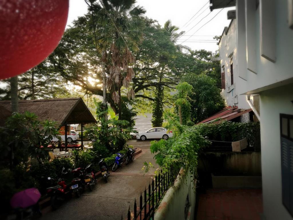 Viradesa Guesthouse Luang Prabang Exteriör bild